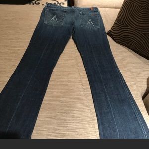 Women’s seven jeans size 28